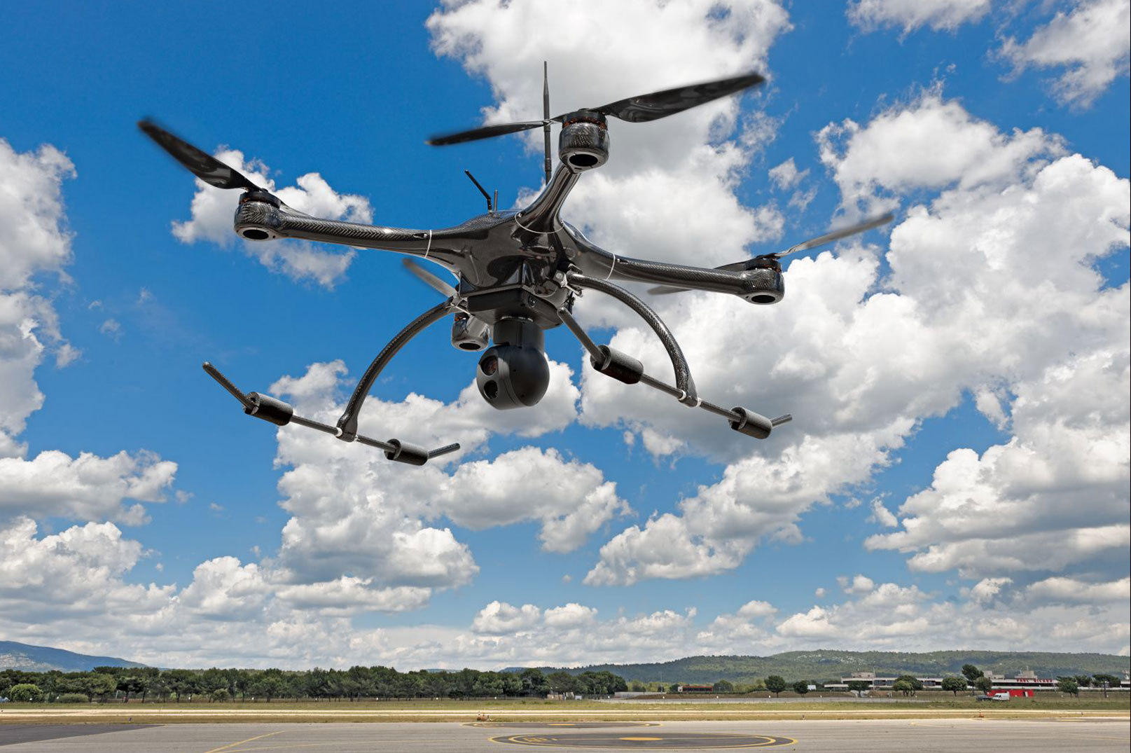 drone-aeroport-Riberolle